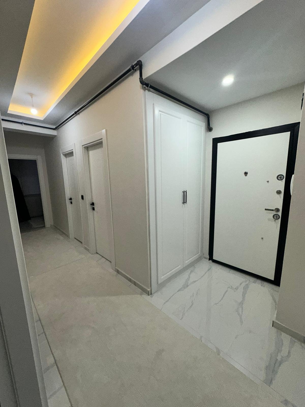 ACİL KİRALIK'  STADYUM YANI ÖZAY YAPIDA BÜYÜK TİP 2+1 LÜKS DAİRE