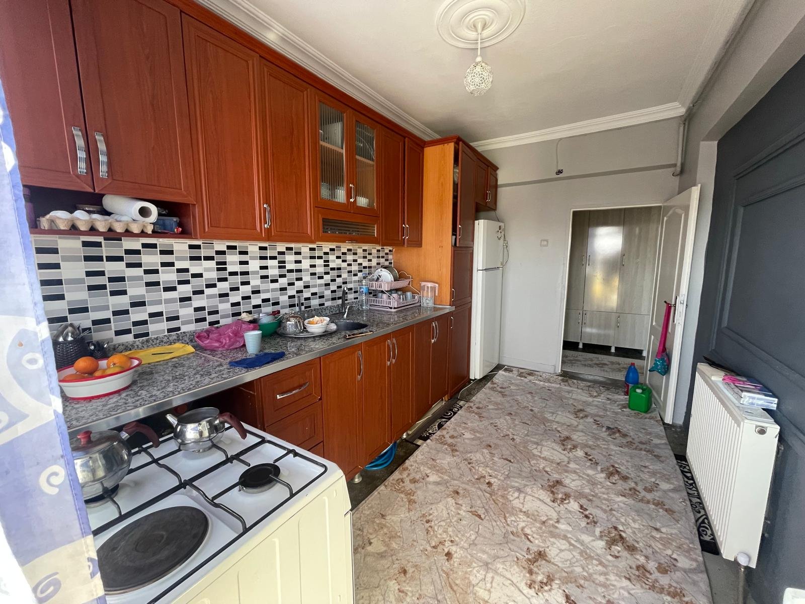 BAĞLAR ÇARŞAMBA PAZARINDA SATILIK 2+1 DAİRE